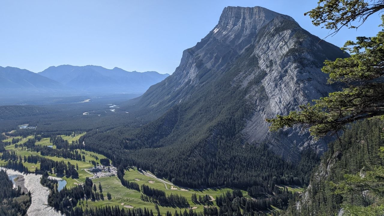 Stunning Banff mountain scenery